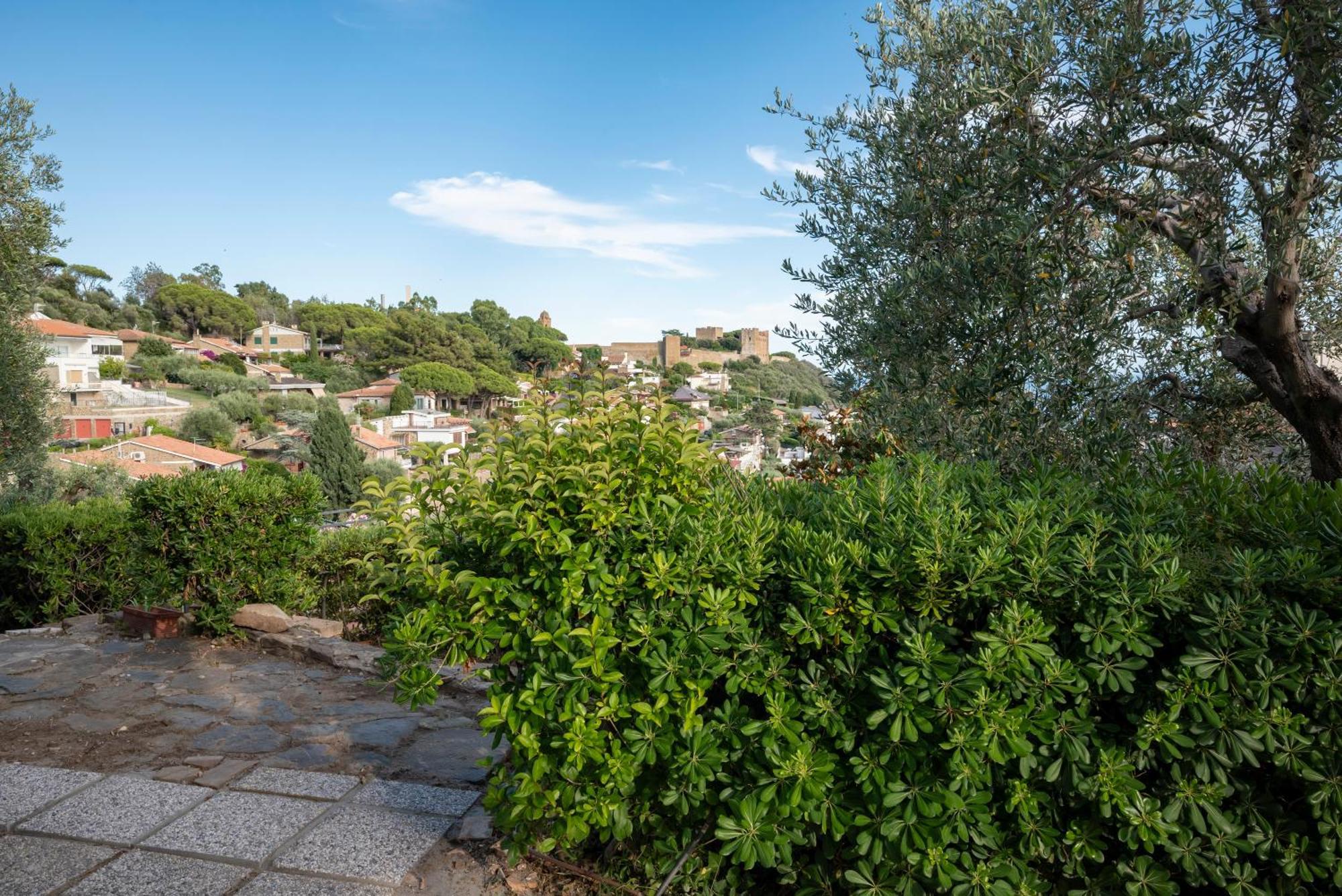 Villa Con Giardino Vista Mare Castiglione della Pescaia Luaran gambar