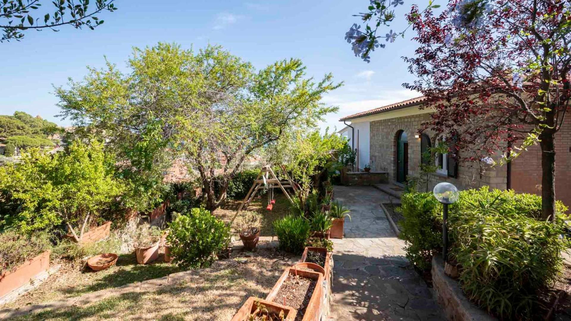 Villa Con Giardino Vista Mare Castiglione della Pescaia Luaran gambar